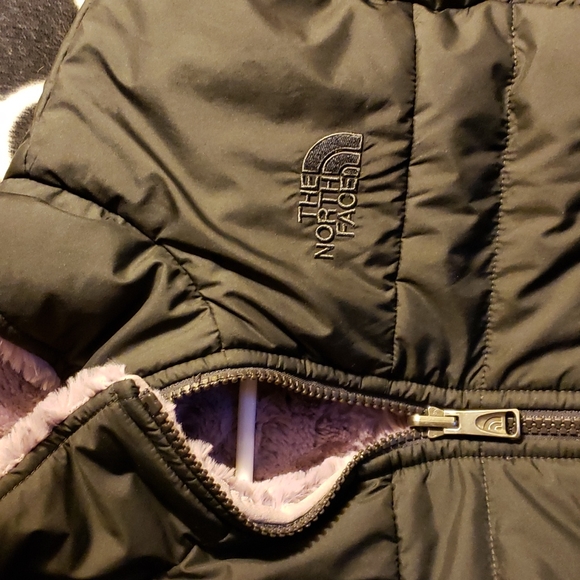 The North Face EUC Reversible Girl's (M 10/12) Jacket - Picture 2 of 5